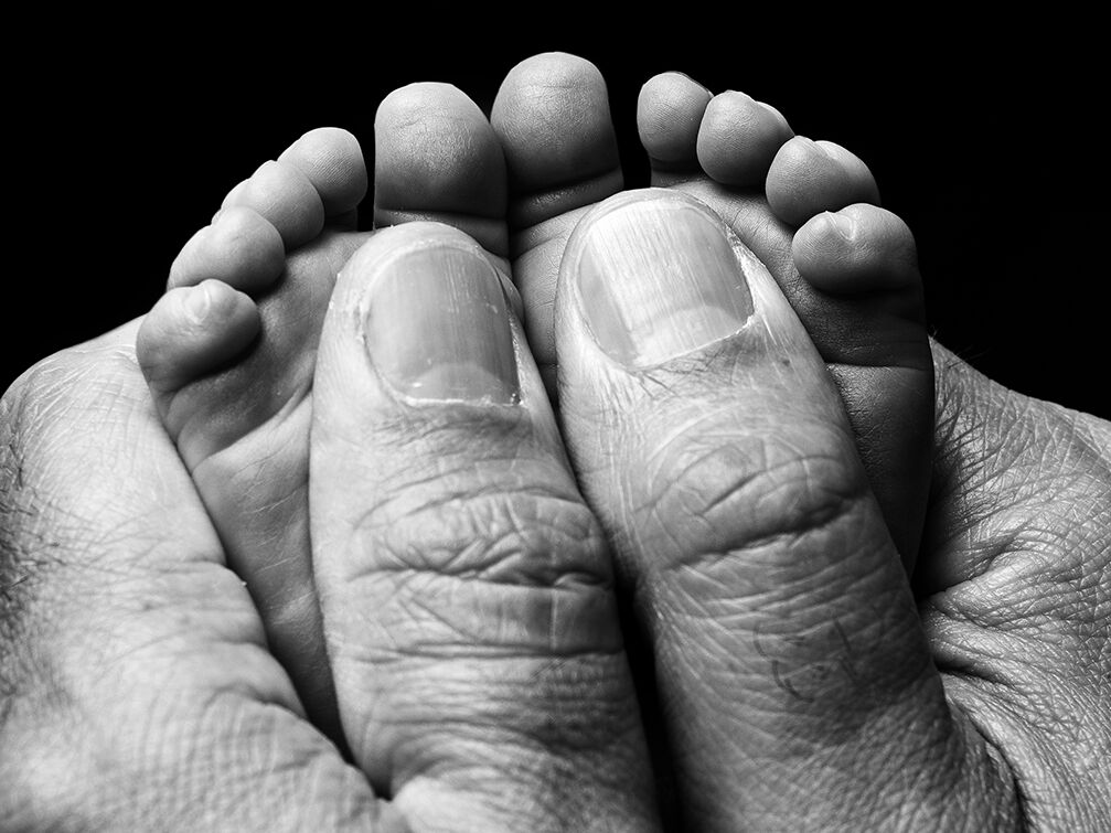 newborn fotoshoot, babyshoot, newborn fotograaf, moeder dochter fotoshoot, Groningen, Amsterdam, Utrechtnewborn fotoshoot, baby fotoshoot, newborn fotograaf, fotostudio Groningen, Friesland Drenthe