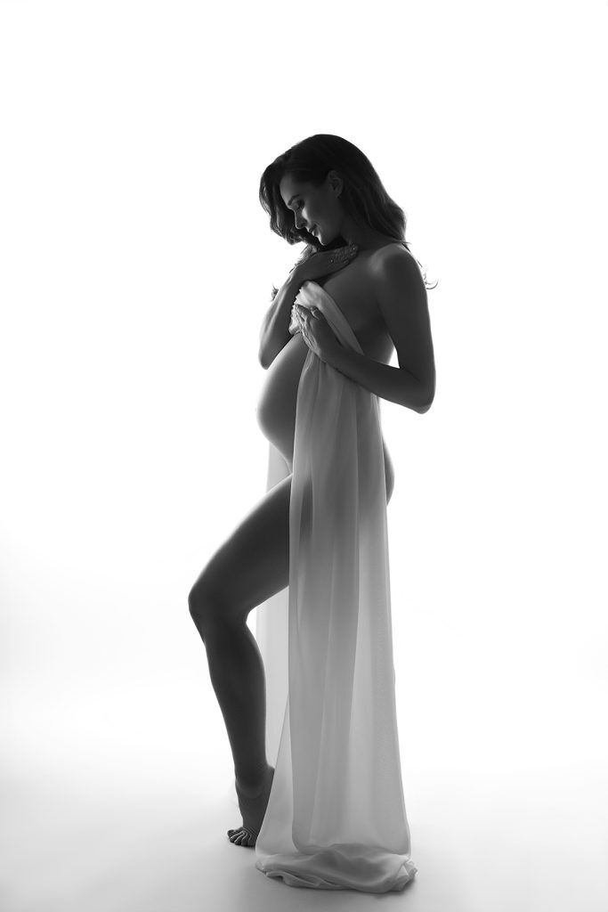 zwangerschapsfotoshoot, fotoshoot zwangerschap, zwangerschapsshoot met partner, Groningen, Amsterdam, Utrecht, Leeuwarden, Frieslandzwangerschapsfotoshoot, fotoshoot zwangerschap, zwangerschapsshoot met partner, Groningen, Amsterdam, Utrecht, Leeuwarden, Friesland